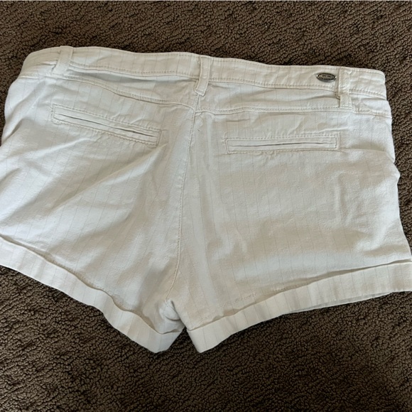 Guess shorts - Picture 3 of 3